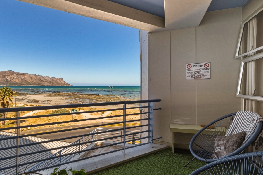 1 Bedroom Property for Sale in Strand South Western Cape
